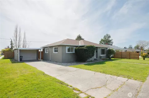 1534 E Section St, Mount Vernon, WA 98274