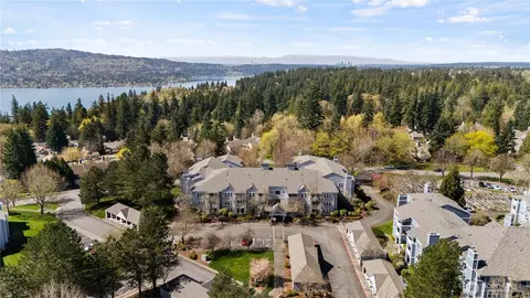 3941 226th Pl SE #209, Issaquah, WA 98029