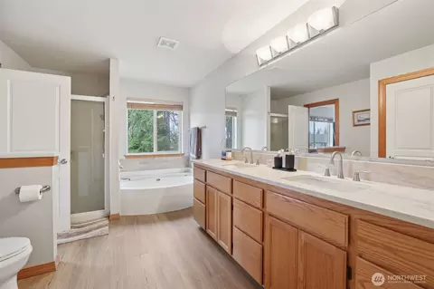 Bath - 20531 193rd Avenue Ct E, Orting, WA 98360 photo 2 of 4