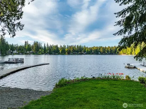 2712 222nd Ave SE, Sammamish, WA 98075