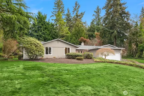 9205 34th St E, Edgewood, WA 98371