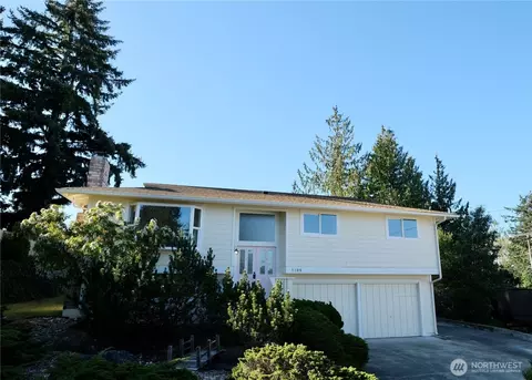 1305 Hollis St, Bremerton, WA 98310