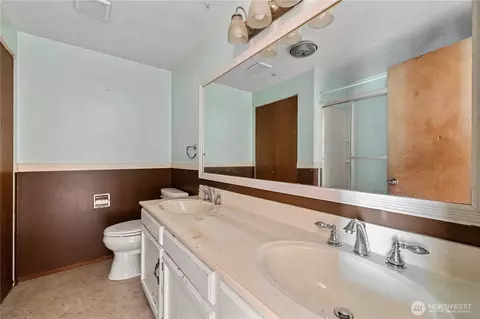 Bath - 15 76th St SW, Everett, WA 98203 photo 1 of 2