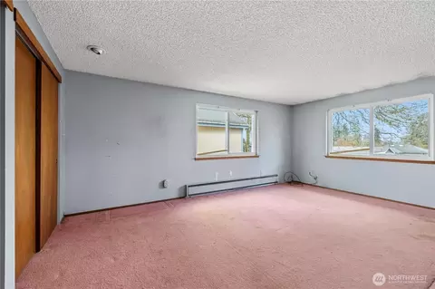 Bedroom - 15 76th St SW, Everett, WA 98203 photo 2 of 4