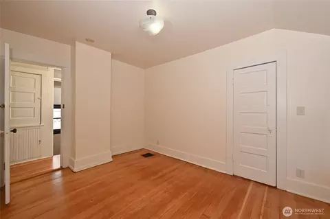 Bedroom - 318 18th Ave E, Seattle, WA 98112 photo 3 of 5