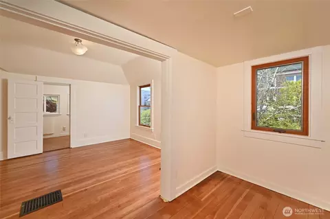 Bedroom - 318 18th Ave E, Seattle, WA 98112 photo 5 of 5