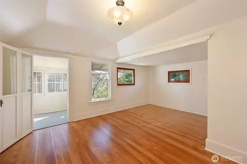 Bedroom - 318 18th Ave E, Seattle, WA 98112 photo 1 of 5
