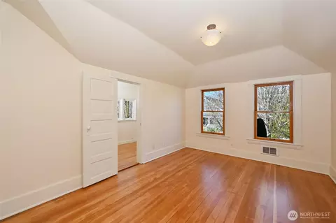 Bedroom - 318 18th Ave E, Seattle, WA 98112 photo 4 of 5