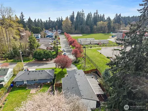 View/Area - 4926 Forest Dr, Everett, WA 98203 photo 1 of 3