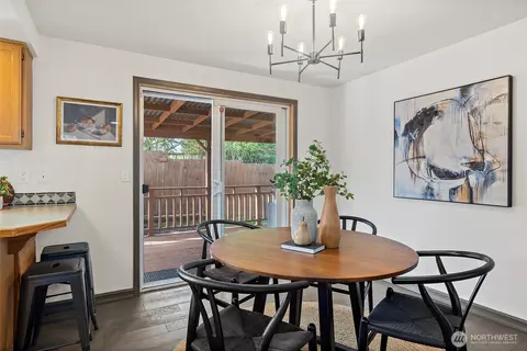 Dining - 4926 Forest Dr, Everett, WA 98203 photo 3 of 4