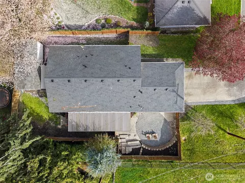View/Area - 4926 Forest Dr, Everett, WA 98203 photo 3 of 3
