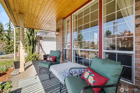 24216 129th Ave SE, Kent, WA 98030