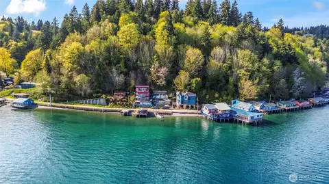 9169 SE Fragaria Rd, Olalla, WA 98359