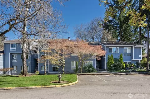 4120 212th St SW #B301, Mountlake Terrace, WA 98043