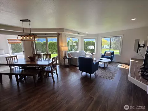 1 Lodge 606-o, Manson, WA 98831