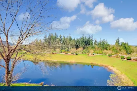 1957 23rd Pl NE #203, Issaquah, WA 98027