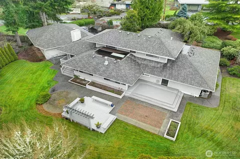 243 140th Ave NE, Bellevue, WA 98005