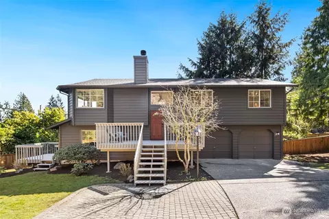 18526 16th Ave NE, Shoreline, WA 98155