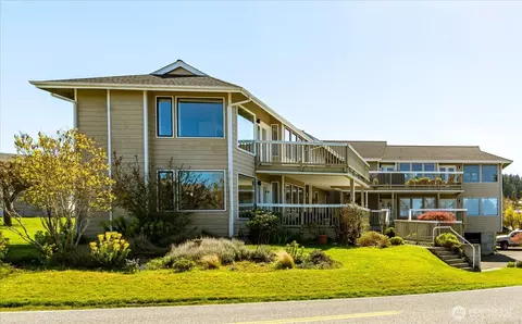 911 NE Leach St # 911, Coupeville, WA 98239