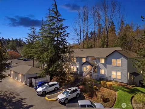 33020 10th Ave SW #E102, Federal Way, WA 98023
