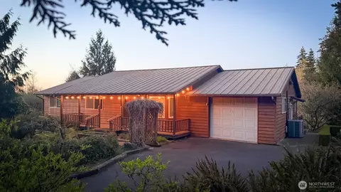 207 Tillicum Dr, Chehalis, WA 98532