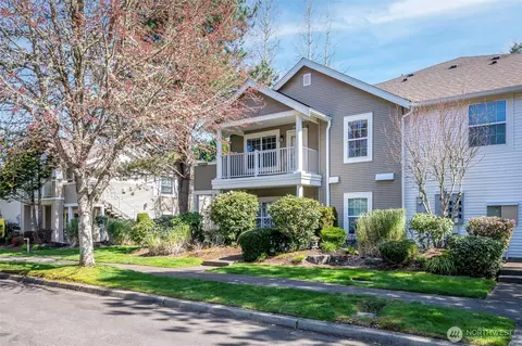 1766 Kennedy Pl #D6, Dupont, WA 98327