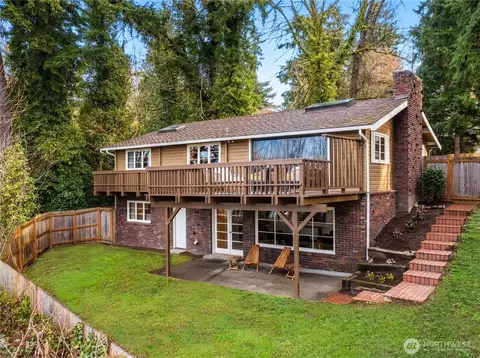 11224 SE 76th St, Newcastle, WA 98056