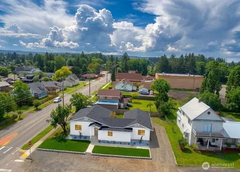 703 M St, Centralia, WA 98531