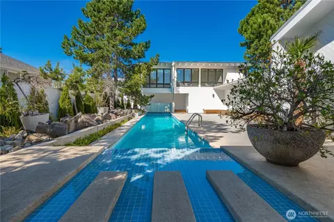 1613 Edwards Dr, Point Roberts, WA 98281