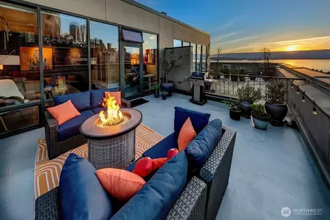 75 S Main St #309, Seattle, WA 98104