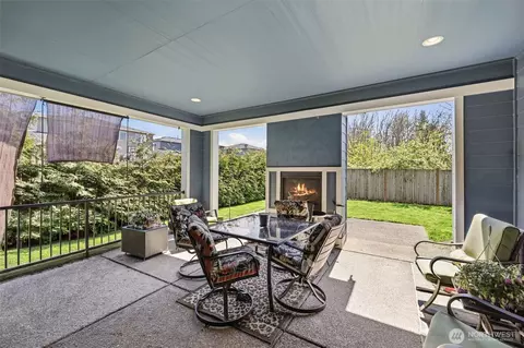 35703 20th Ave SW, Federal Way, WA 98023