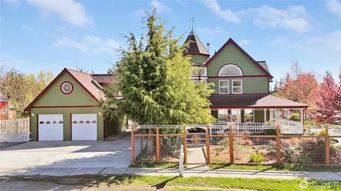 2212 Sheridan St, Port Townsend, WA 98368