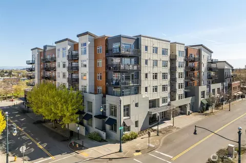 15100 6th Ave SW #332, Burien, WA 98166