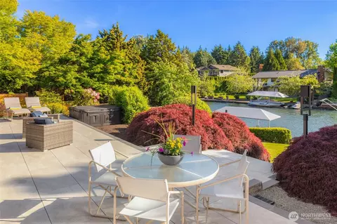 12 Columbia Ky, Bellevue, WA 98006