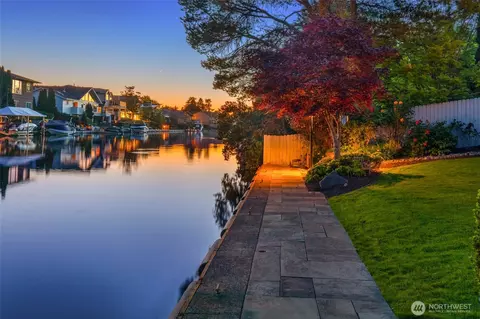 12 Columbia Ky, Bellevue, WA 98006