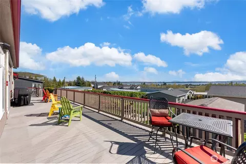 5511 Hillvue Rd, Blaine, WA 98230