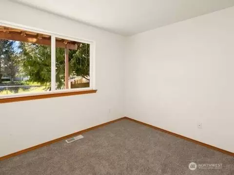 Bedroom - 4624 150th Pl SE, Everett, WA 98208 photo 3 of 3
