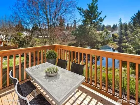Exterior - 4624 150th Pl SE, Everett, WA 98208 photo 2 of 5