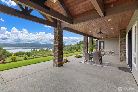 Exterior - 151 E Windy Ridge Ln, Belfair, WA 98528 photo 3 of 7
