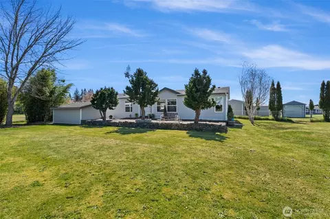190 Poetsch Rd, Toledo, WA 98591