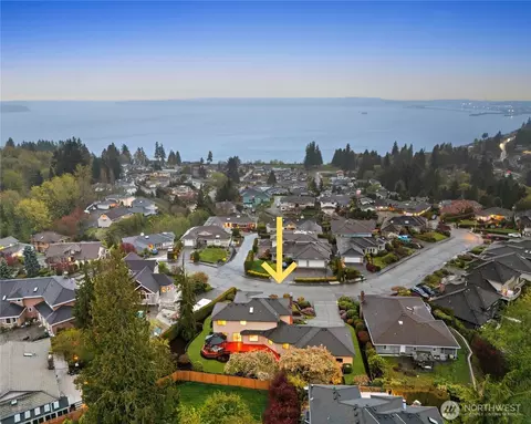 View/Area - 1711 Edgemoor Ln, Everett, WA 98203 photo 3 of 3