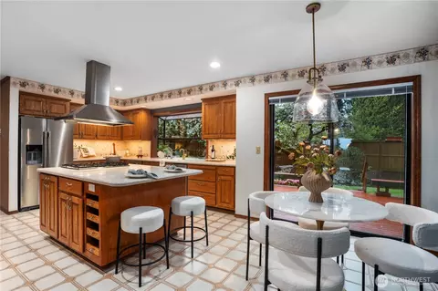 Kitchen - 1711 Edgemoor Ln, Everett, WA 98203 photo 1 of 5