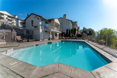 808 W Manson Hwy #D201, Chelan, WA 98816