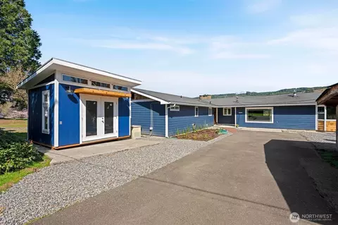 36422 SE 56th St, Fall City, WA 98024