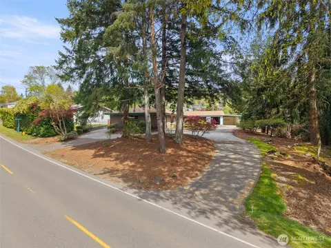 2604 Trenton Ave NE, Bremerton, WA 98310