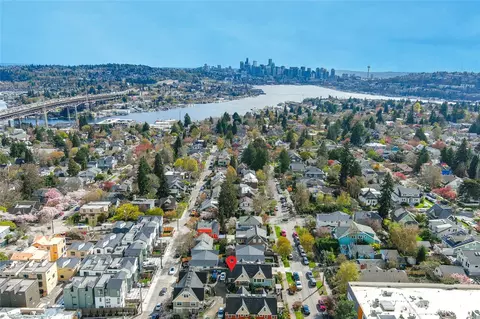 View/Area - 4418 Eastern Ave N, Seattle, WA 98103 photo 2 of 2