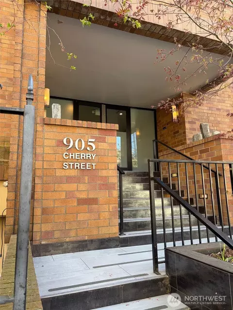 905 Cherry St #306, Seattle, WA 98104
