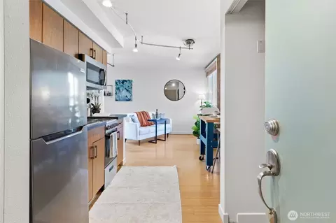 905 Cherry St #306, Seattle, WA 98104