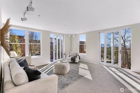 1134 Finnegan Way #304, Bellingham, WA 98225