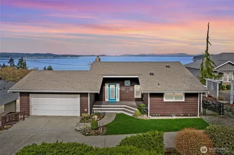 21 Conley Dr, Camano Island, WA 98282